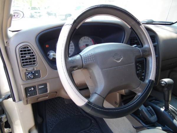 2000 Nissan Pathfinder XE 2WD - - by dealer - vehicle for sale in Picayune, LA – photo 8