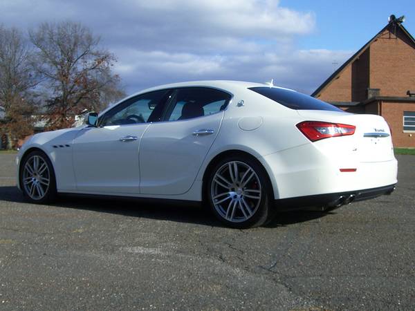 ► 2015 MASERATI GHIBLI S Q4 - ITALIAN EXOTIC SEDAN with ONLY 47k... for sale in East Windsor, NY – photo 5