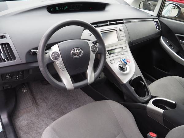 2014 Toyota Prius Three - - by dealer - vehicle for sale in Glendale, CA – photo 13