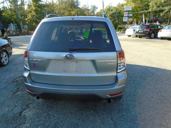 2011 subaru forester/moon roof/all wheel drive for sale in douglas, MA – photo 4