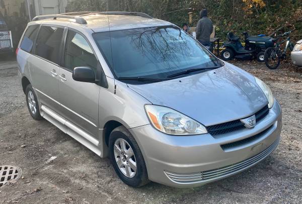 2005 Toyota Sienna Wheelchair Accessible minivan HI MILES - cars &... for sale in West Babylon, NY – photo 3
