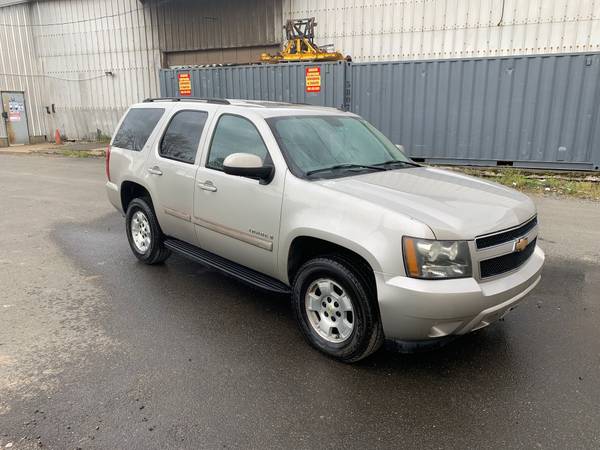 2007 Chevy Tahoe LT needs engine work for sale in New Haven, CT – photo 5