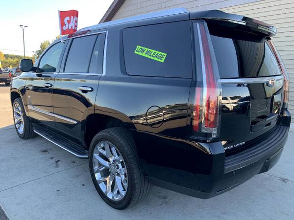 2017 Cadillac Escalade 4WD 4dr Luxury - cars & trucks - by dealer -... for sale in Chesaning, MI – photo 6