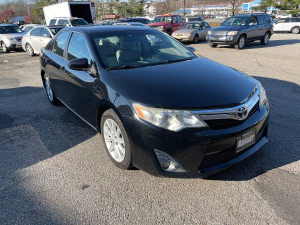 2012 Toyota Camry 4D Sedan V6 - cars & trucks - by dealer - vehicle... for sale in Suffern, NY 10901, NY – photo 4
