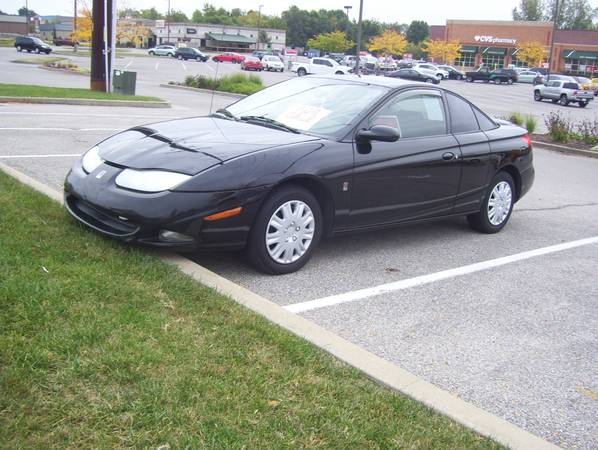 EXTRA NICE 2002 SATURN SC2 - cars & trucks - by owner - vehicle... for sale in Evansville, IN – photo 2