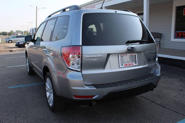 2011 Subaru Forester X Premium *ONE OWNER* *PRICE REDUCED* - cars &... for sale in Mount Clemens, MI – photo 4