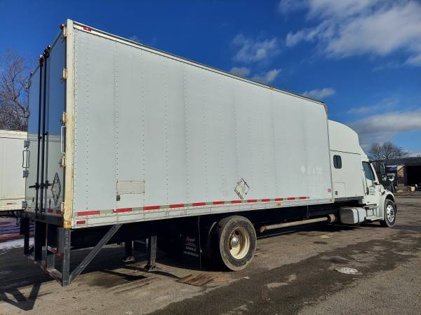 2007 freightliner straight box truck for sale in Dearborn Heights, MI – photo 4