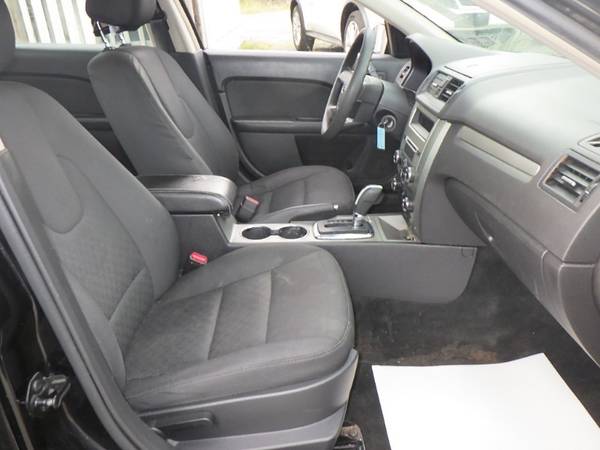 2012 Ford Fusion SE - - by dealer - vehicle automotive for sale in Uniontown, PA – photo 20