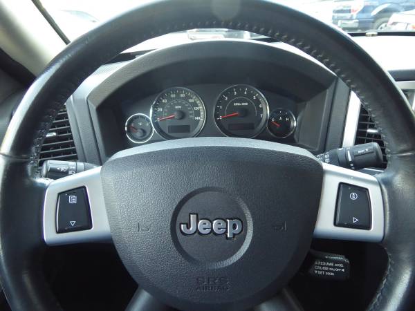 2008 Jeep Grand Cherokee Laredo 4x4 4dr SUV - cars & trucks - by... for sale in CHANTILLY, District Of Columbia – photo 21