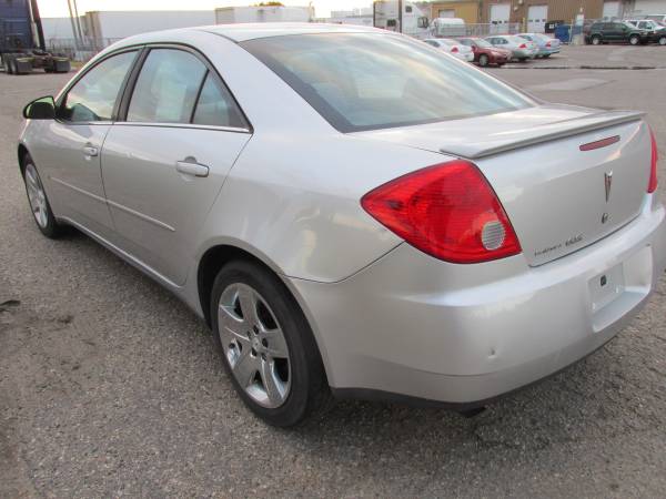 2009 Pontiac G6 (Clean!) - cars & trucks - by dealer - vehicle... for sale in Shakopee, MN – photo 3