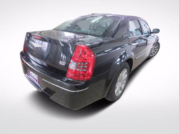 2010 Chrysler 300 Touring Signature SKU:AH221570 Sedan - cars &... for sale in White Bear Lake, MN – photo 5