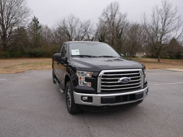 2017 Ford F150 Super Cab XLT Pickup 4D with 50k 4x4 for sale in Greenville, SC – photo 4