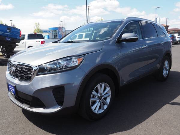 2019 Kia Sorento LX - - by dealer - vehicle automotive for sale in Bend, OR – photo 8