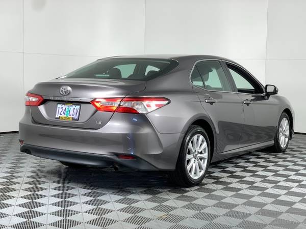 2018 Toyota Camry Predawn Gray Mica BIG SAVINGS! for sale in Eugene, OR – photo 6