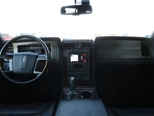 2013 *Lincoln* *Navigator* *4WD 4dr* - cars & trucks - by dealer -... for sale in Council Bluffs, NE – photo 10