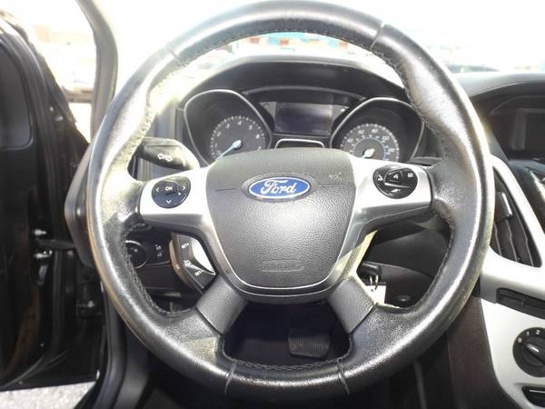 2014 Ford Focus 4dr Sdn SE with Clearcoat Paint for sale in Fort Myers, FL – photo 11