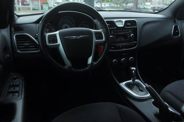 2013 Chrysler 200 Touring HABLAMOS ESPANOL! - - by for sale in Seattle, WA – photo 12