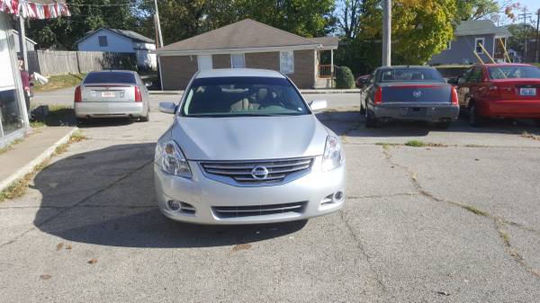 2010 Nissan Altima 2.5 S, Runs Great! Cold Air! Gas Saver! ONLY... for sale in New Albany, KY – photo 3
