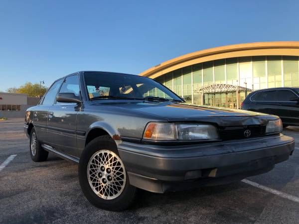 1990 toyota camry for sale in Skokie, IL