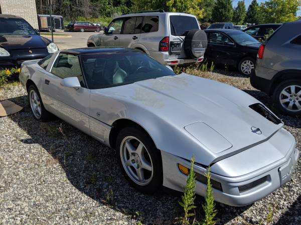 Corvette collectors edition runs drives needs tlc low miles for sale in New Baltimore, MI