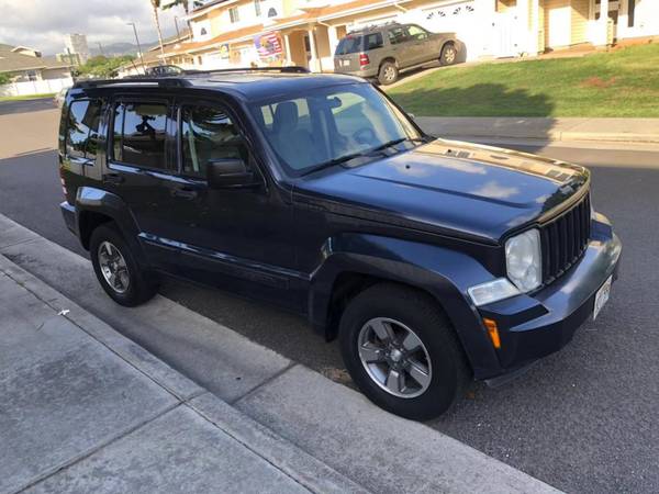 2009 Jeep Liberty 3.7L 4x4 like new condition for sale in Honolulu, HI – photo 3
