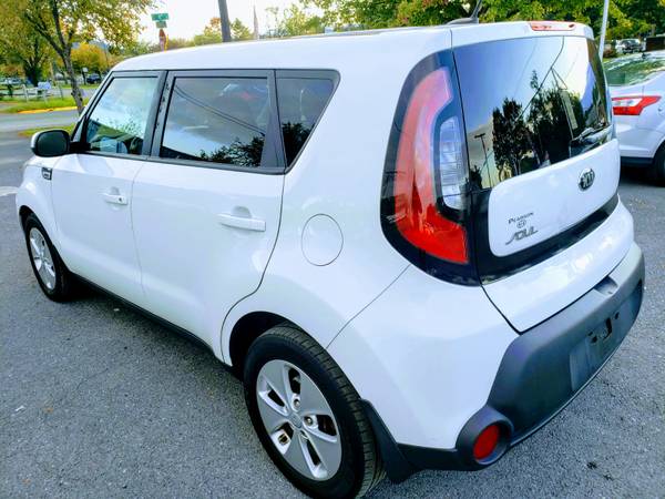 2015 KIA SOUL 1-OWNER GAS SAVER 3 MONTH WARRANTY - cars & for sale in Front Royal, VA – photo 3
