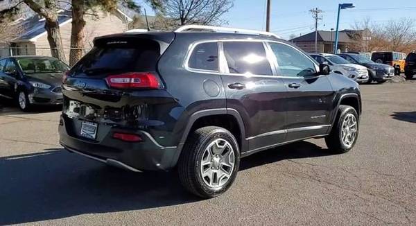 2015 Jeep Cherokee Limited suv Brilliant Black Crystal Pearlcoat -... for sale in Loveland, CO – photo 11