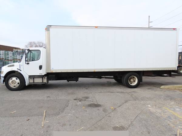 2006 Freightliner M2 26 Box Truck 8701 - - by dealer for sale in Coventry, RI – photo 5