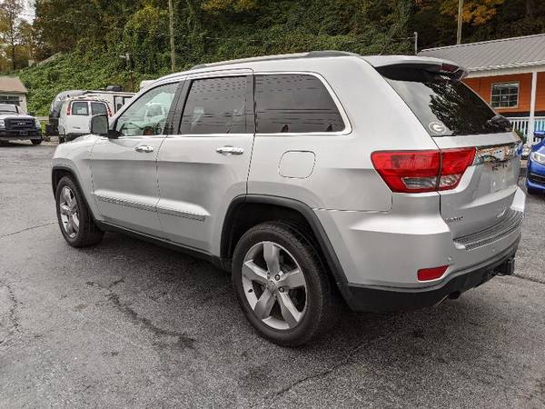 2011 Jeep Grand Cherokee Limited 2WD - cars & trucks - by dealer -... for sale in Knoxville, KY – photo 5