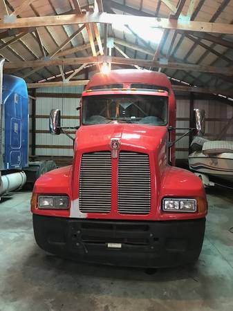2006 Kenworth T600 - cars & trucks - by owner - vehicle automotive... for sale in Baldwin City, KS – photo 5