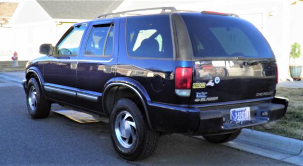 2001 Chevy Blazer S10 4x4 - cars & trucks - by owner - vehicle... for sale in Billings, MT – photo 2