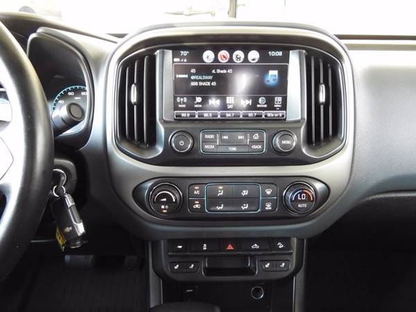 2017 Chevrolet Colorado 4WD Z71 Crew Cab w/ Nav - cars & trucks - by... for sale in Wilmington, NC – photo 22