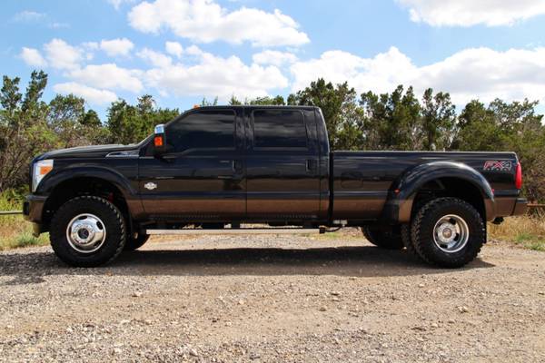 2015 FORD F350 KING RANCH 4X4 - BLK ON BLK - NAV ROOF- NEW 35" TOYO MT for sale in Leander, AR – photo 4