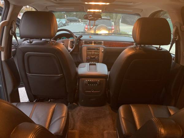 2009 GMC Yukon 92k original miles. - cars & trucks - by owner -... for sale in Woodside, NY – photo 13