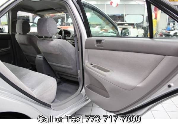 2003 Toyota Camry LE 4dr Sedan - cars & trucks - by dealer - vehicle... for sale in Chicago, IL – photo 15