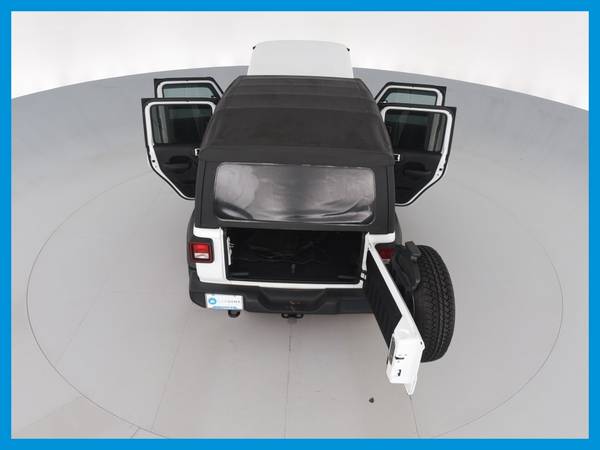 2018 Jeep Wrangler Unlimited All New Sport SUV 4D suv White for sale in Zanesville, OH – photo 18