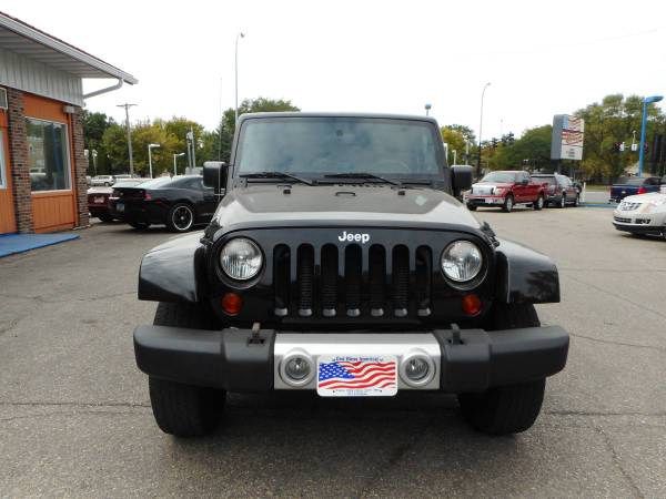 ★★★ 2008 Jeep Wrangler Sahara 4x4 / ONLY 76k Miles! ★★★ - cars &... for sale in Grand Forks, ND – photo 3