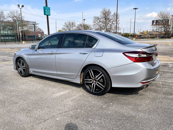 2017 Honda Accord Touring 3 5L V6 for sale in Cleveland, OH – photo 3