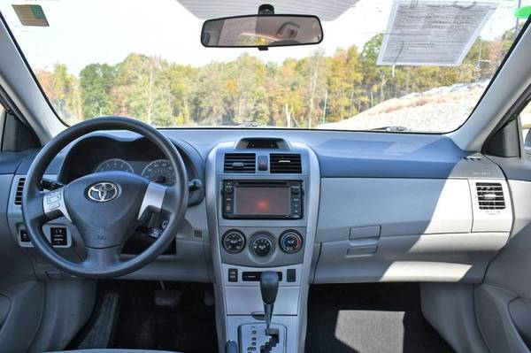 2013 *Toyota* *Corolla* *LE* - cars & trucks - by dealer - vehicle... for sale in Naugatuck, CT – photo 8