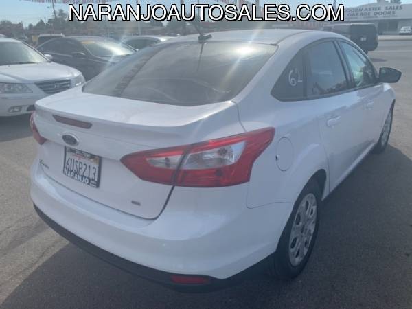 2012 Ford Focus 4dr Sdn SE **** APPLY ON OUR WEBSITE!!!!**** for sale in Bakersfield, CA – photo 4