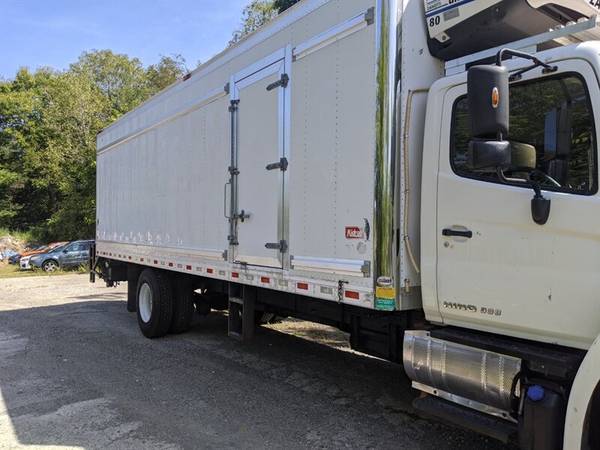 2014 HINO 338 26' REEFER BOX W/ LIFTGATE, LOW HR REEFER W/ STBY -... for sale in Wappingers Falls, PA – photo 5