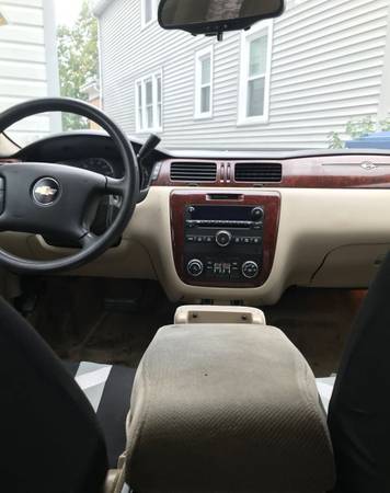 09’ Chevy Impala ****$2500 O.B.O**** for sale in Buffalo, NY – photo 4