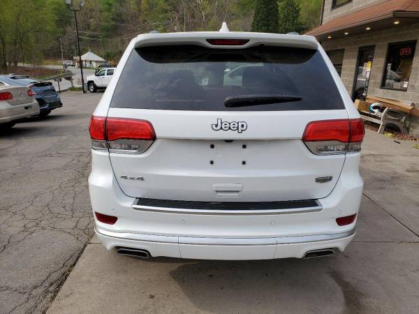 2015 Jeep Grand Cherokee Summit 4x4 4dr SUV EVERYONE IS APPROVED! for sale in Vandergrift, PA – photo 6