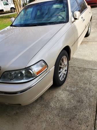 2003 LINCOLN TOWN CAR CARTIER - cars & trucks - by owner - vehicle... for sale in Charlotte, NC – photo 4