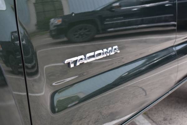 2012 Toyota Tacoma Manual Transmission - - by for sale in Harrisonburg, VA – photo 9