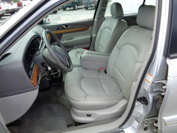 Lincoln Continental - Low Miles - Leather - Like New for sale in Gonzales, LA – photo 11