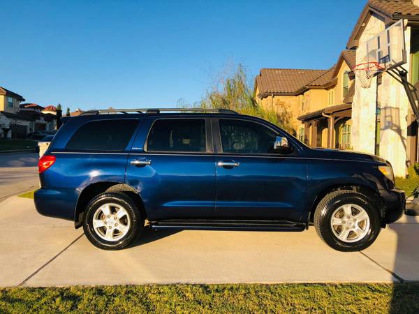 2009 Toyota Sequoia Limited - cars & trucks - by owner - vehicle... for sale in Austin, TX – photo 2