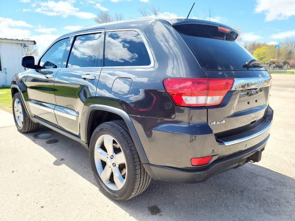 2011 JEEP Grand Cherokee Overland - - by dealer for sale in Neenah, WI – photo 3