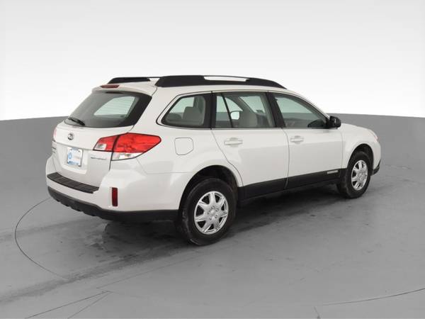 2012 Subaru Outback 2.5i Wagon 4D wagon White - FINANCE ONLINE -... for sale in Atlanta, GA – photo 11
