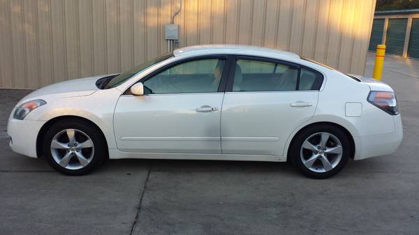 EXTRA CLEAN!! GAS SAVER!! GREAT PRICE! 2007 NISSAN ALTIMA - $3900 -... for sale in Canton, MS – photo 3